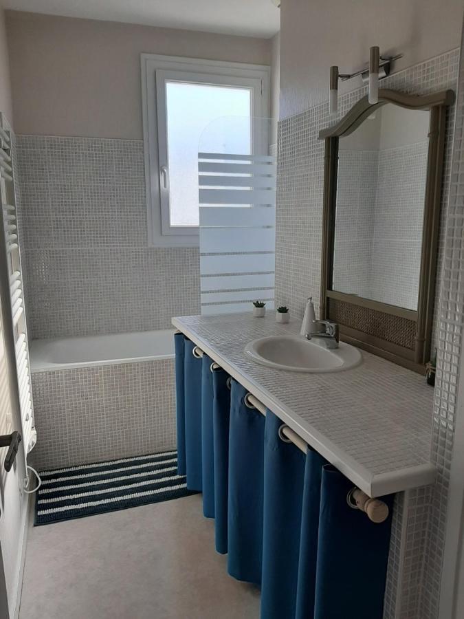 Appt Cosy 65 M2 Coeur De Ville A 150 M De La Plage Руайян Экстерьер фото